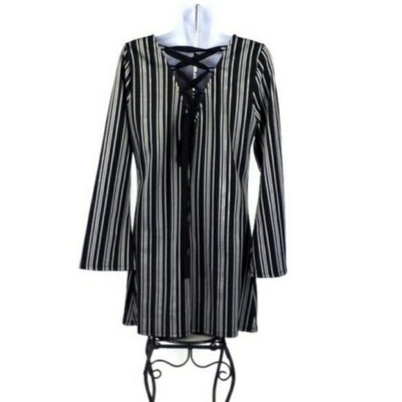 Speechless Black White Stripe Long Bell Sleeve Lace Up Back Mini Dress Womens M - Picture 3 of 10